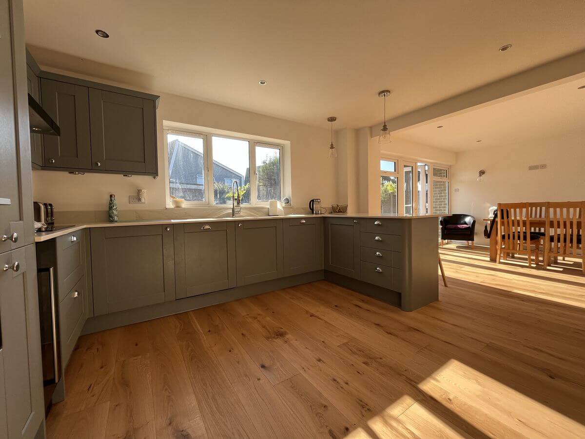 Open plan kitchen diner